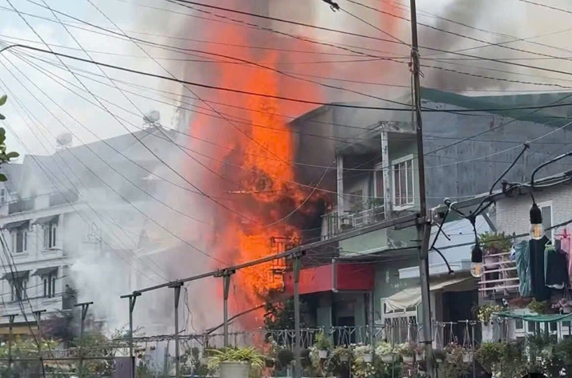 cháy lớn nhà da lat