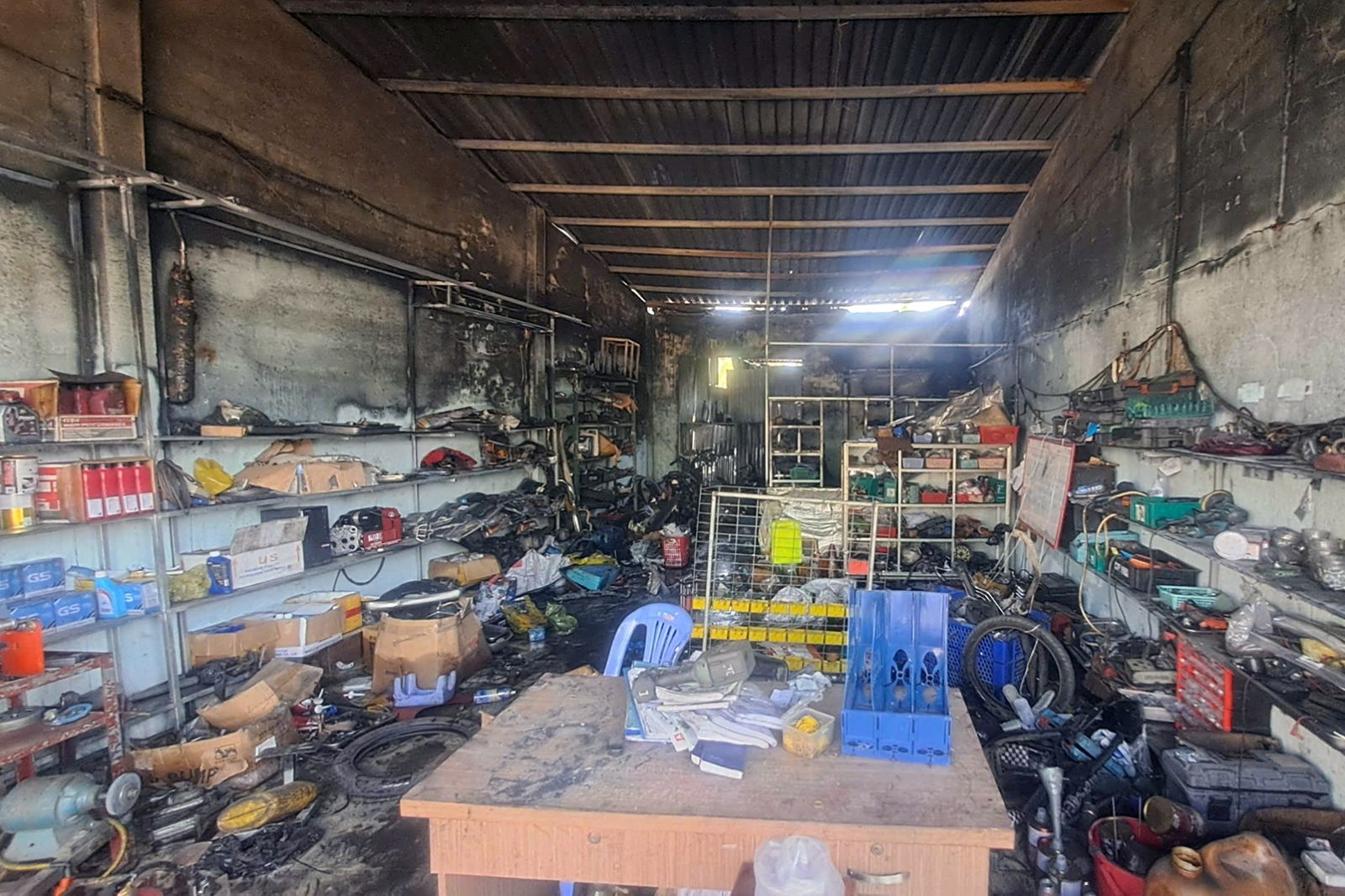 hậu quả của việc cháy nhà ở vĩnh long tử vong 2 trẻ 