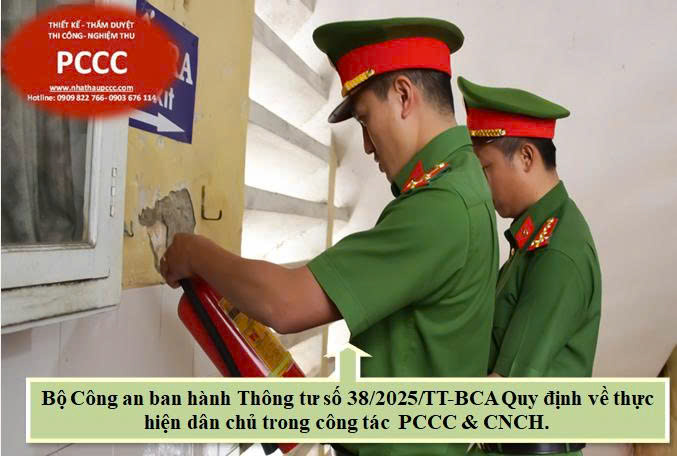 Công an kiểm tra pccc của các hộ dân dư thông tin về thông tư 38.2025-bca